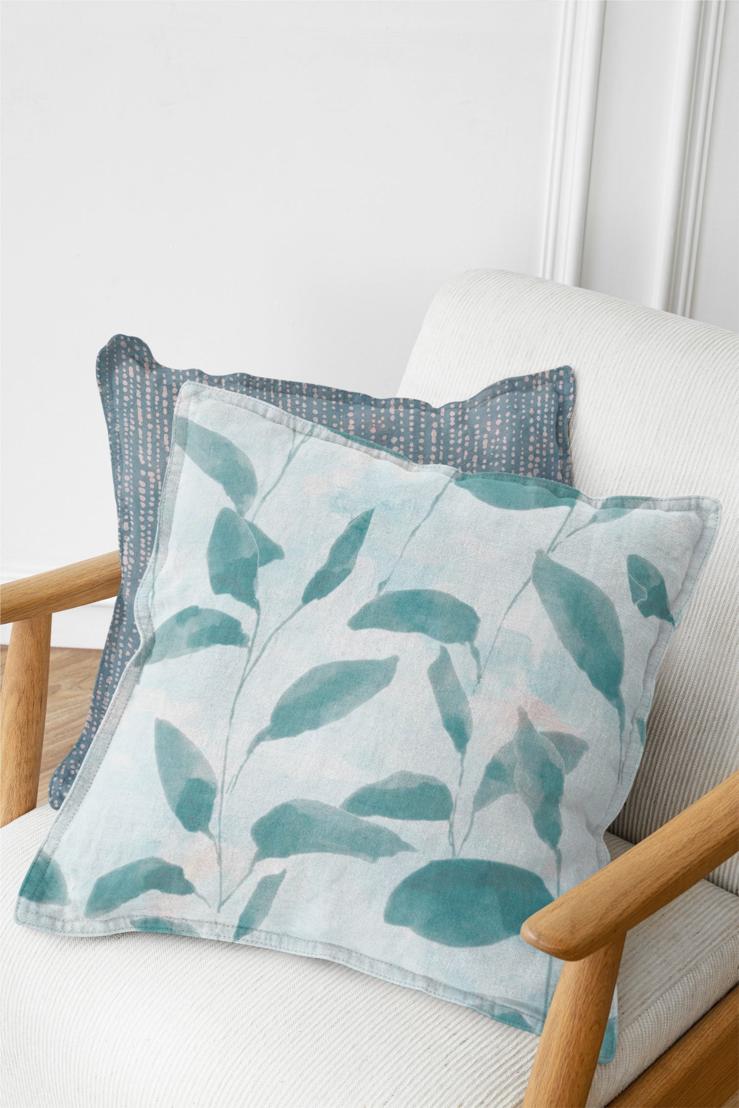 'Leafy glade' cushion