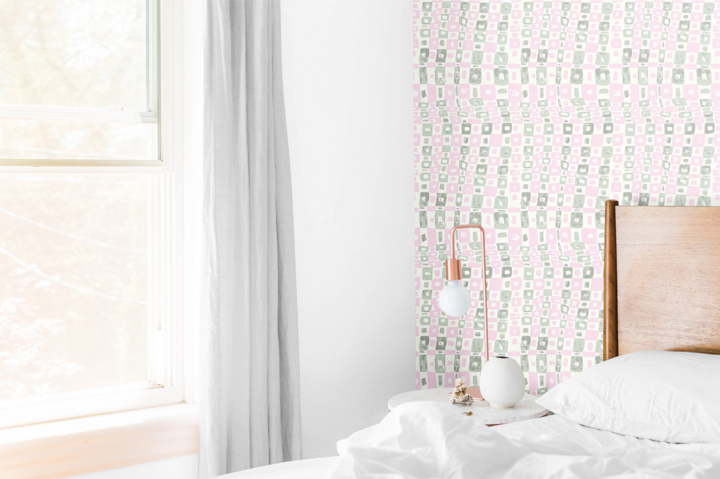 'Love me do' wallpaper in pink and green