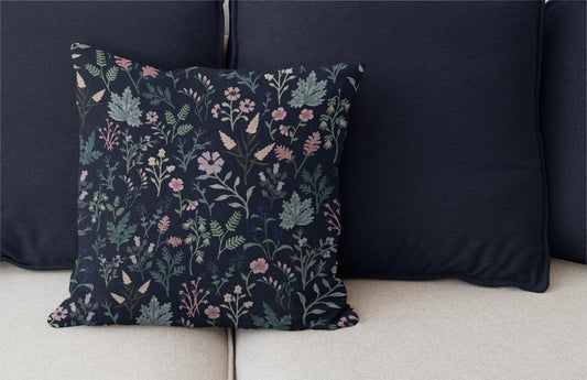 'Bluma' dark Cushion